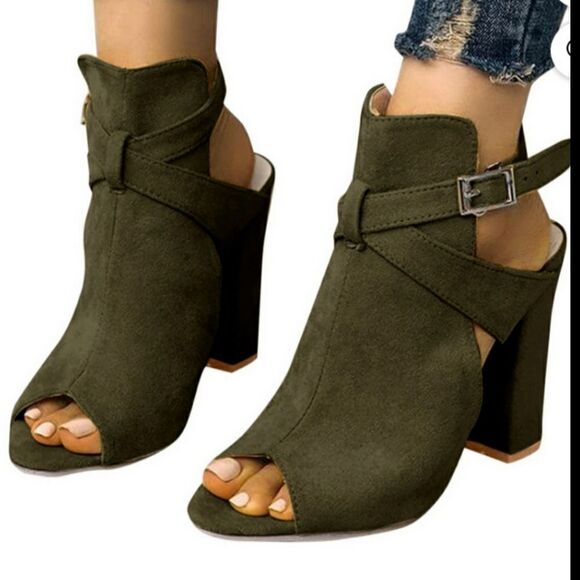 KENNETH COLE REACTION HIT HOODED WOMEN"S ANKLE  BUCKLE STRAP CLOSURE BOOTS - Picture 16 of 16